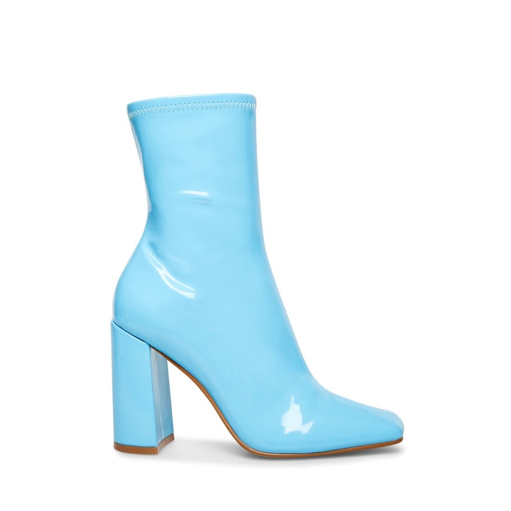 Steve Madden Lynden Ankle Boot in Baby Blue - New